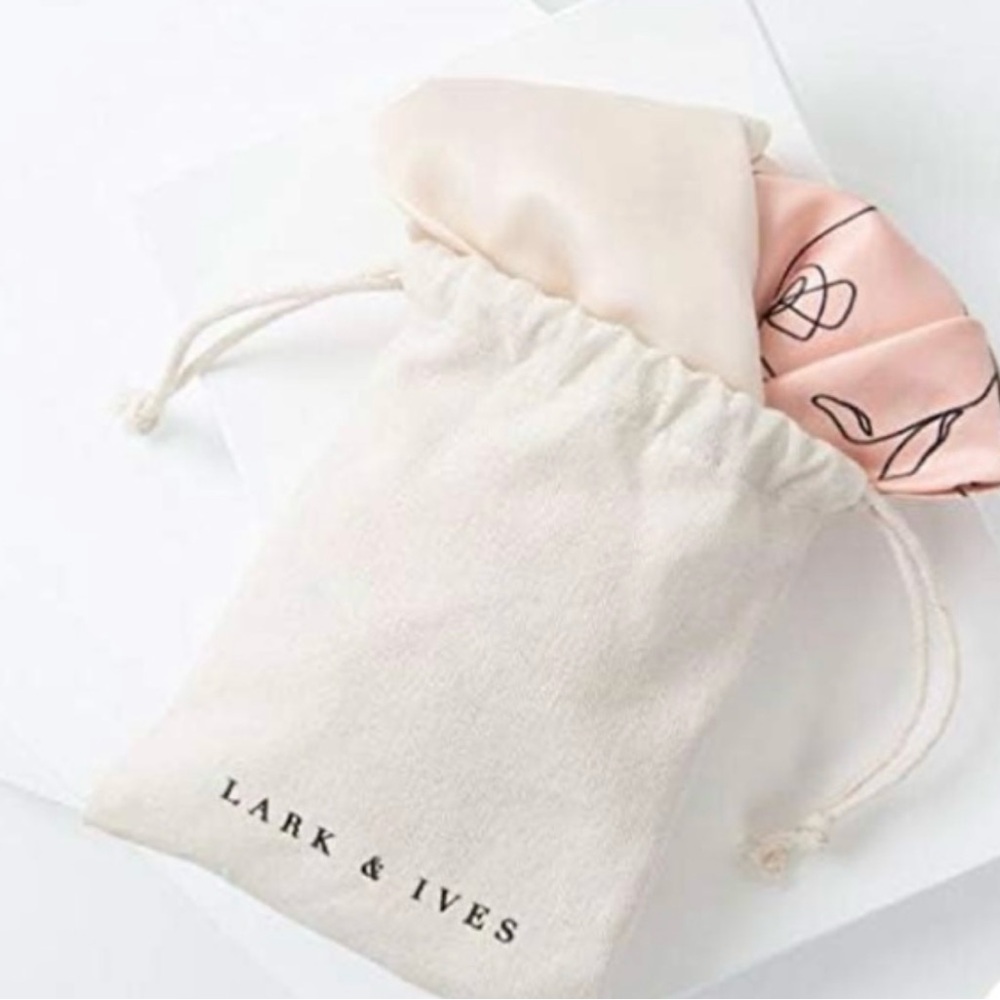 Elegant Floral Pink and Cream Scarf Duo - Picture 2 of 3